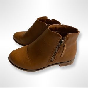 Cat & Jack Chelsea brown ankle boots Size 13